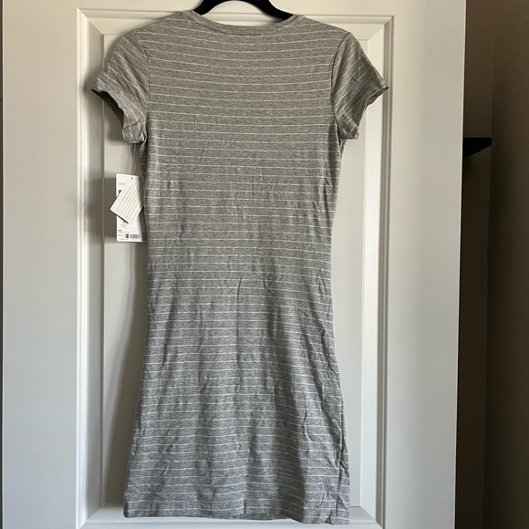 NWT Athleta Central Stripe Dress size XS - Picture 4 of 9